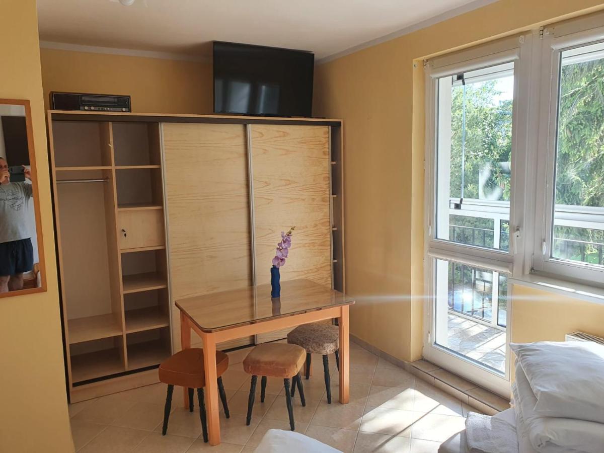 Wind Caroline Hotel Jastrzebia Gora Bagian luar foto